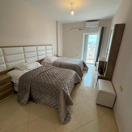 Dhespina Apartament *