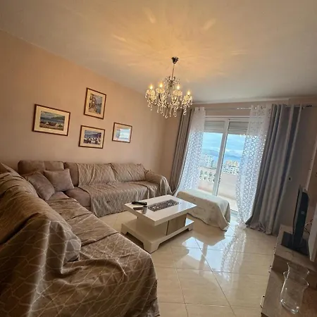 Dhespina Apartament Sarandë